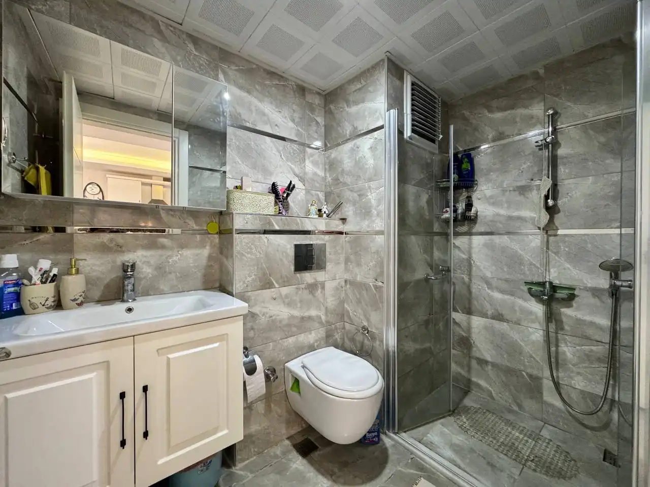 Изображение Светлая квартира 1+1 с мебелью и видом на море