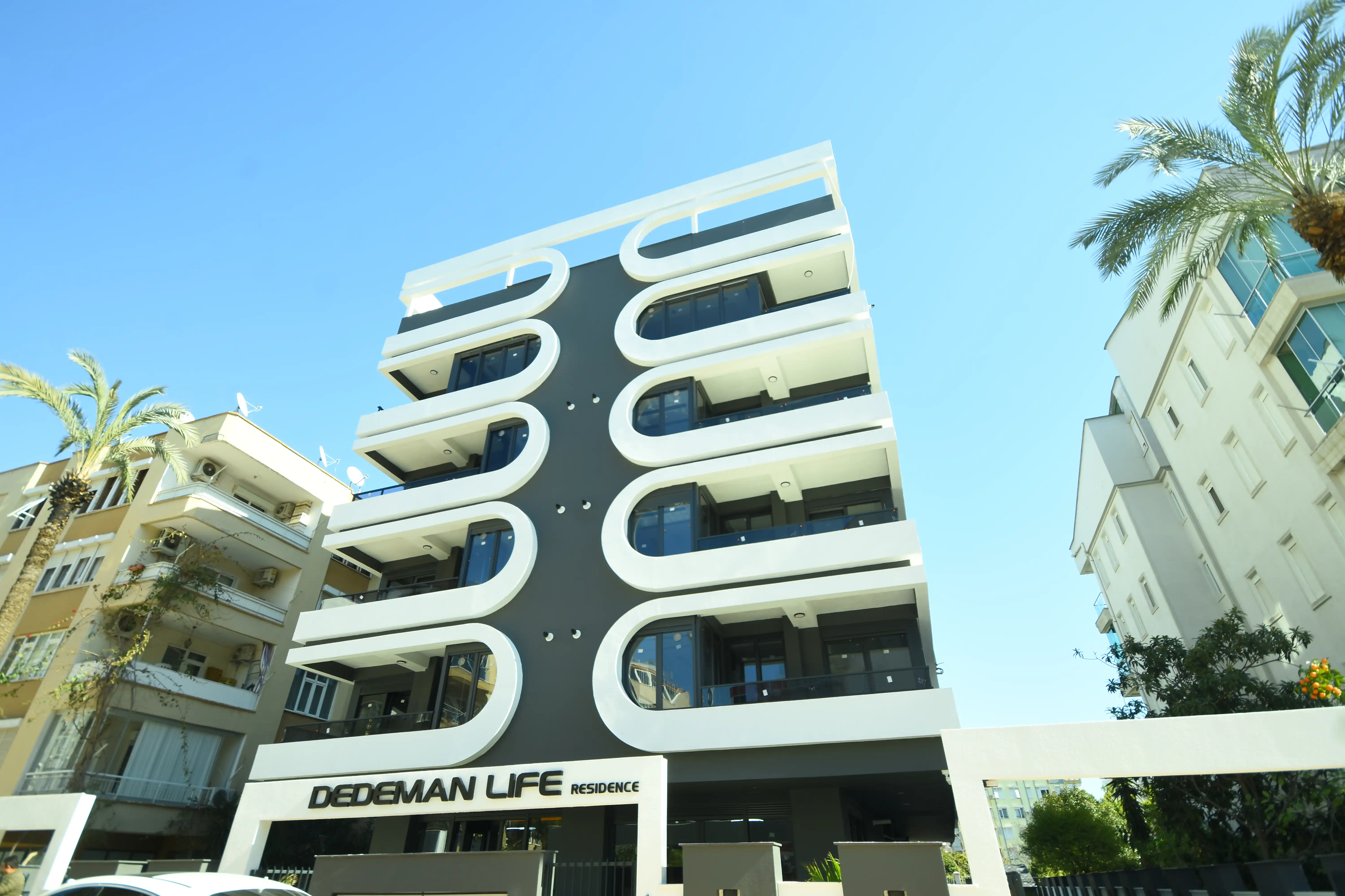 Изображение На продажу квартиры в новом доме, в престижном районе, не далеко от моря.